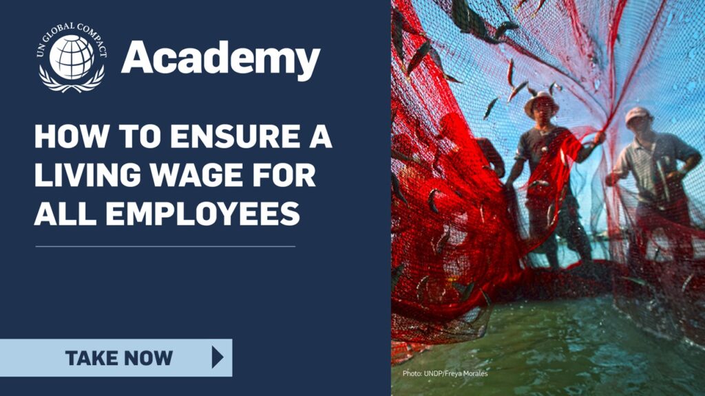 Texten "How to ensure a living wage for all employees" och en bild på två fiskare som tar upp fisk i ett nät